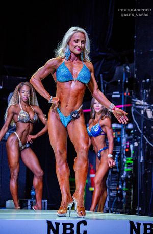BIKINI МАСТЕРА +35